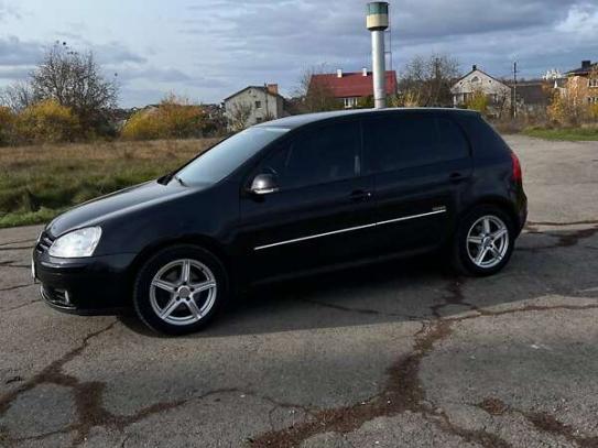 Volkswagen Golf 2007р. у розстрочку