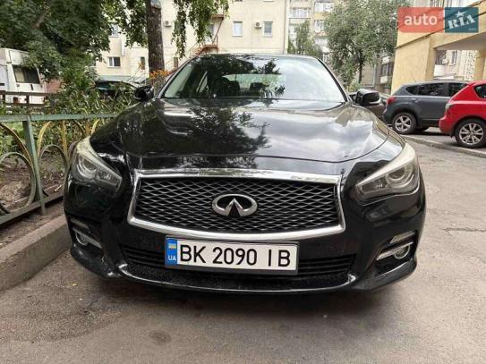Infiniti Q50 2015р. у розстрочку