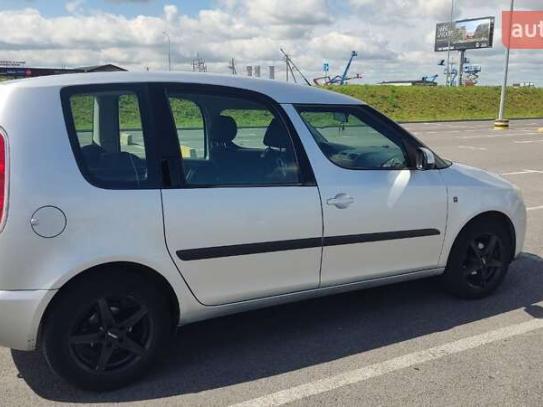 Skoda Roomster 2007г. в рассрочку
