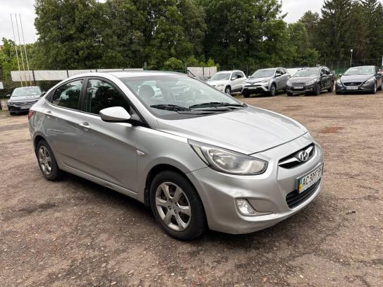 Hyundai Accent                          2013г. в рассрочку
