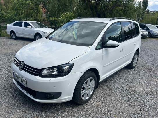 Volkswagen Touran
                          2011г. в рассрочку