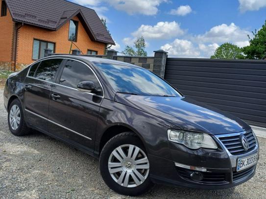 Volkswagen Passat sedan                    2003г. в рассрочку